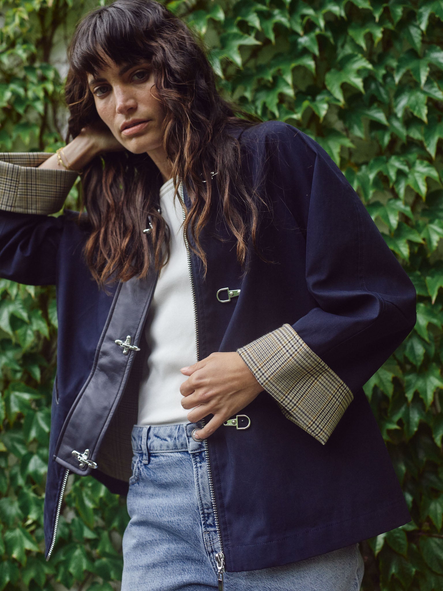 Modelshot / Salute Navy / Detail